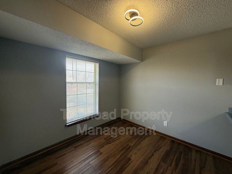 3413 Nw Duncan Rd #09 - Photo 4 of 10