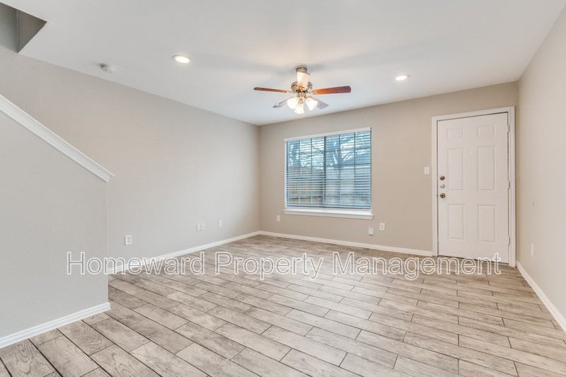 1911 May St - Photo 2 of 12