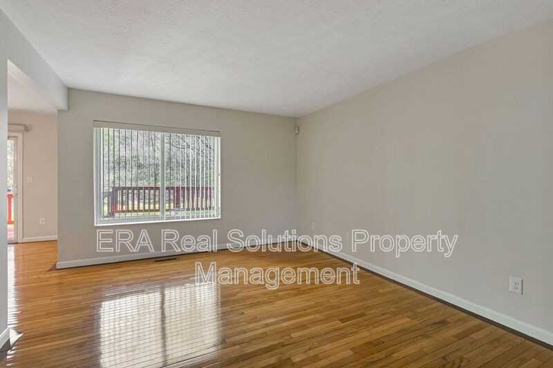 76 Glenwood Ave - Photo 7 of 43