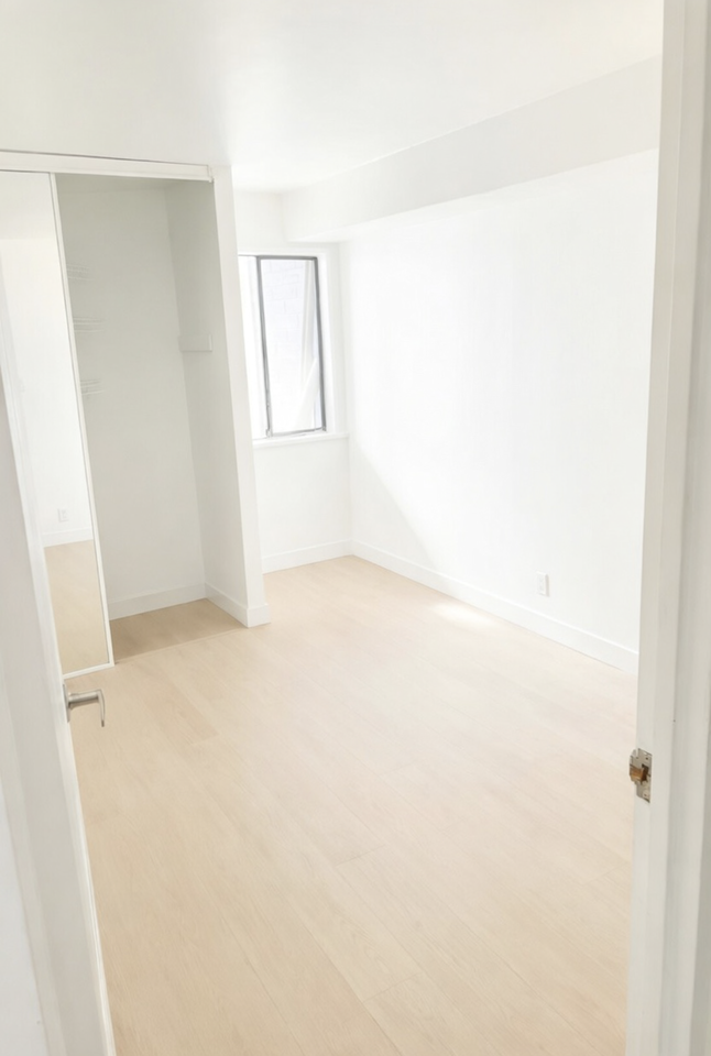 1270 Robson Street #308 - Photo 3 of 4