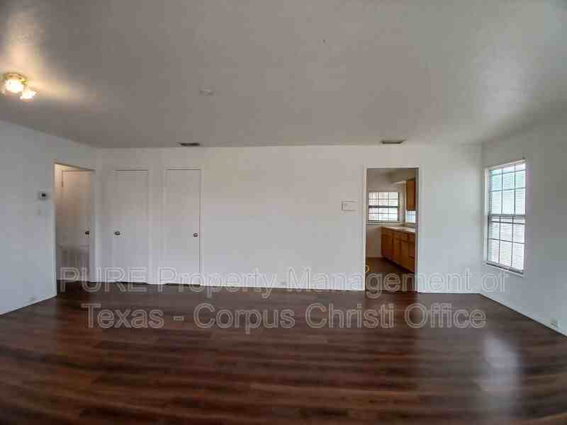 3501 Lamont St - Photo 3 of 43