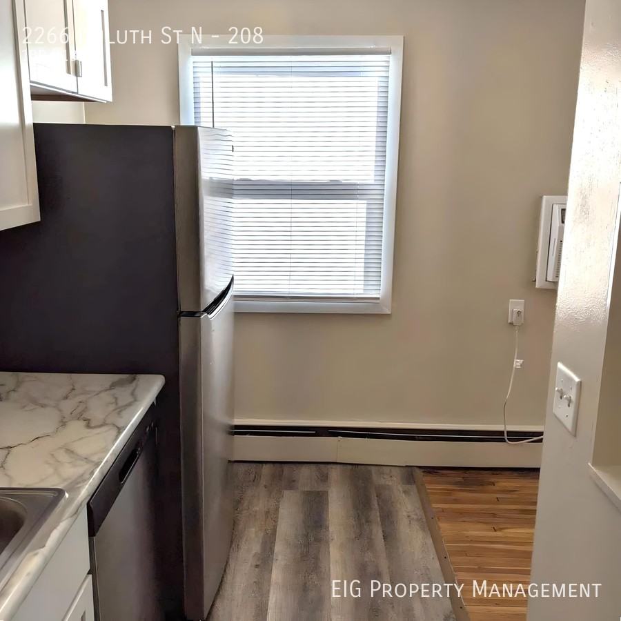 Maplewood Manor - Photo 6 of 50