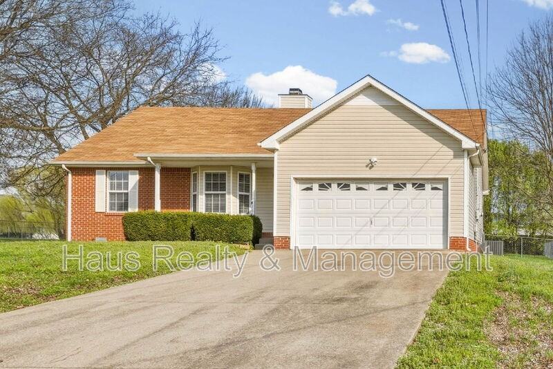 1361 Jenny Ln - Photo 2 of 37