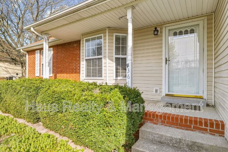 1361 Jenny Ln - Photo 3 of 37