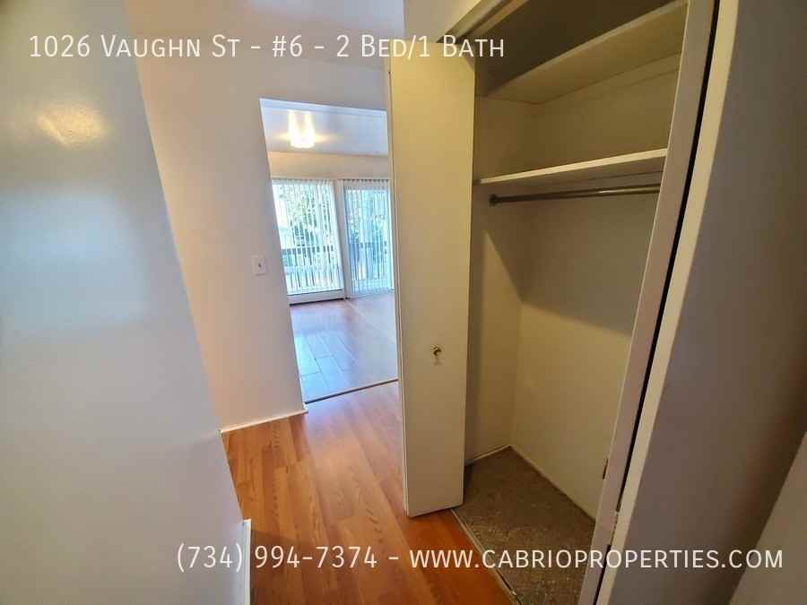 1026 Vaughn St - Photo 7 of 15