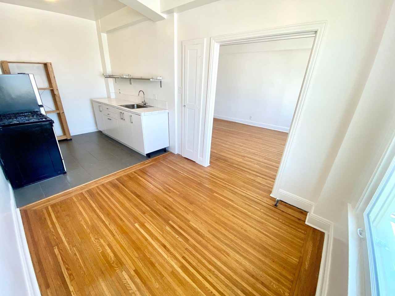 1299 Lombard Street - Photo 6 of 23