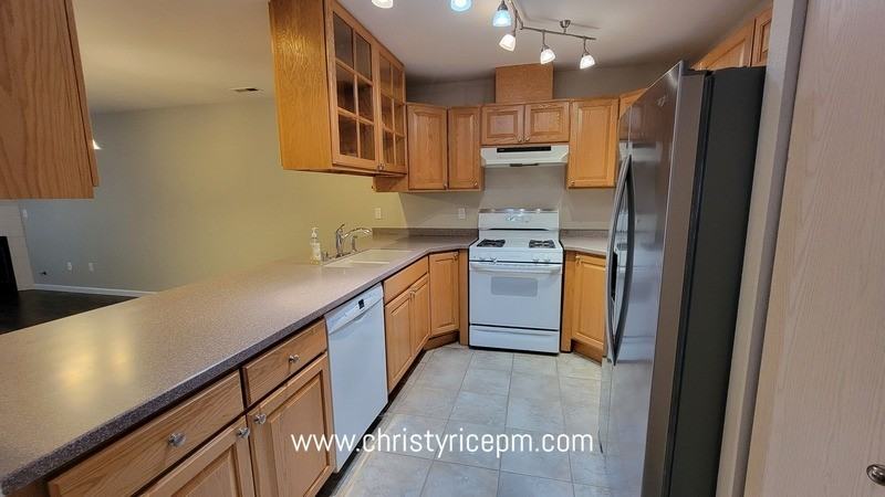 5632 137th Pl Se - Photo 4 of 20