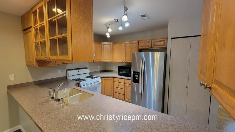 5632 137th Pl Se - Photo 5 of 20