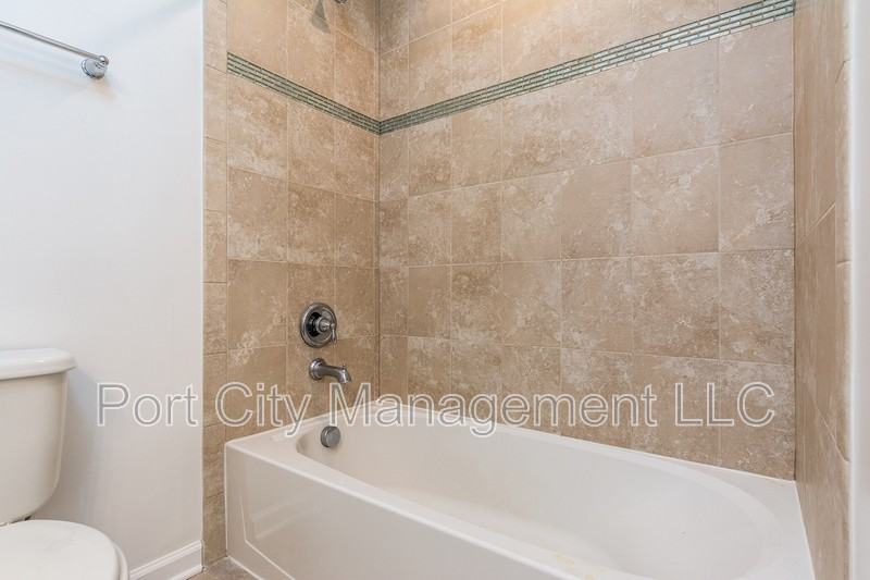 4519 Foster Ave - Photo 5 of 26