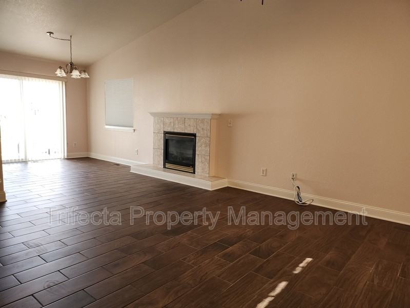 347 Buckeye Ave - Photo 2 of 25