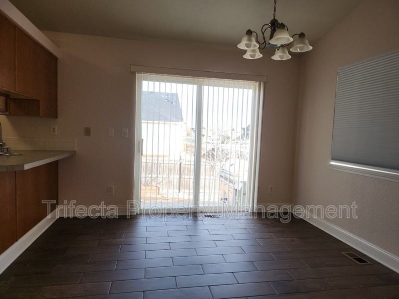 347 Buckeye Ave - Photo 7 of 25