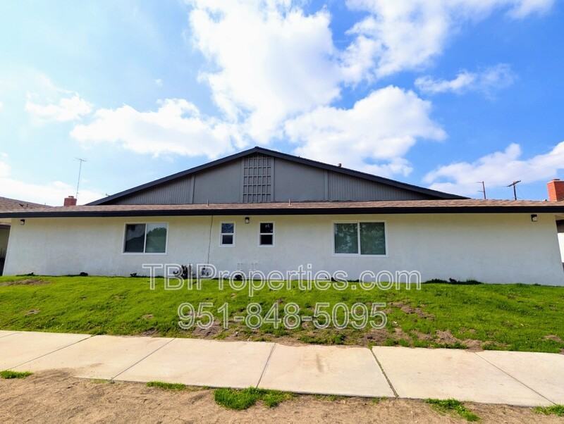 1401 Pennsylvania Ave #1401 - Photo 4 of 24