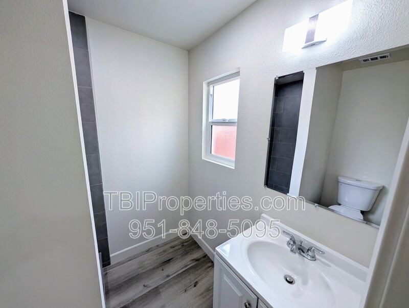 1401 Pennsylvania Ave #1401 - Photo 5 of 24