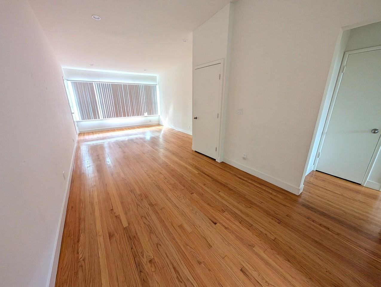 1514 S Orange Grove Ave - Photo 7 of 37