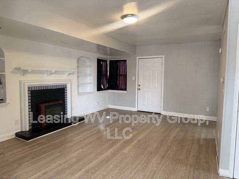 2 Woodson Ct - Photo 2 of 11