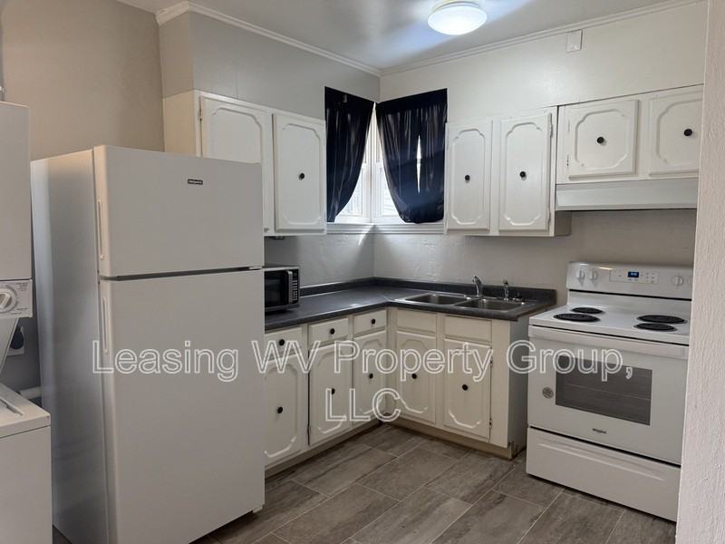 2 Woodson Ct - Photo 6 of 11