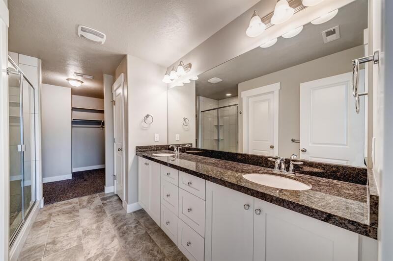 4431 W Glendon Dr - Photo 2 of 13