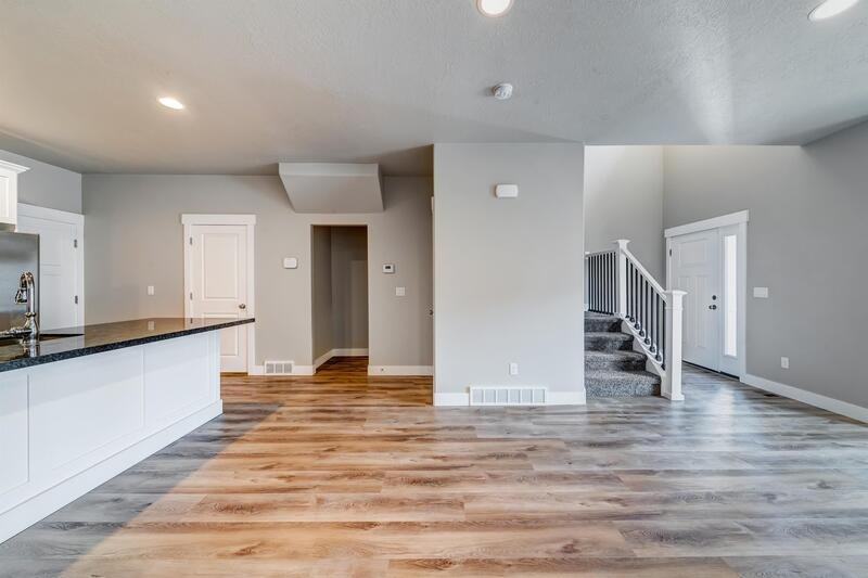 4431 W Glendon Dr - Photo 5 of 13