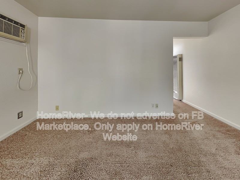 2604 H St #B - Photo 4 of 17