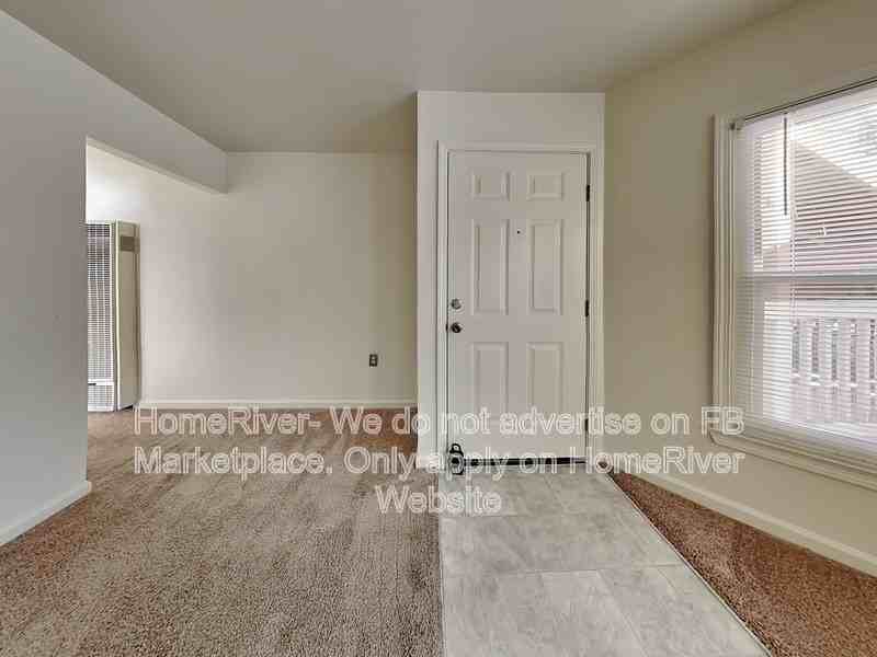 2604 H St #B - Photo 7 of 17