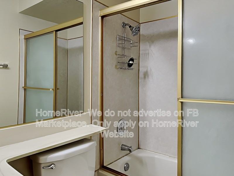 1740 Avondale Ave - Photo 5 of 24