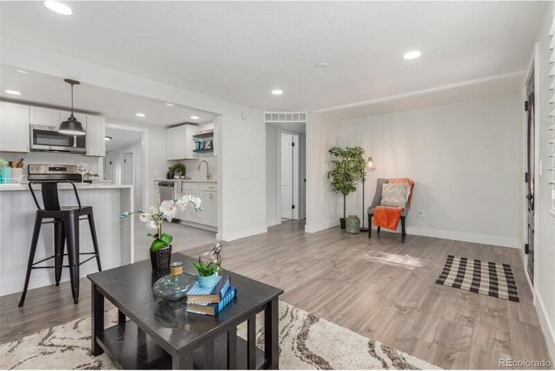 760 Stuart St - Photo 5 of 13