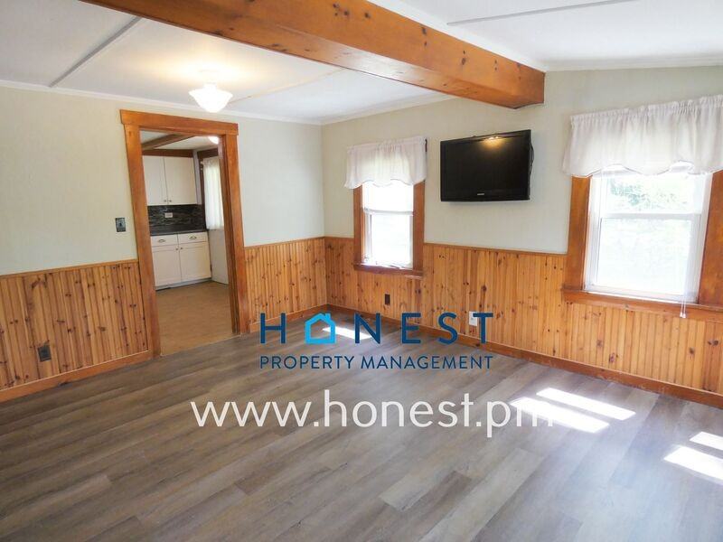 523 Memorial Dr - Photo 7 of 44