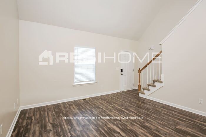 12 Middleton Ct - Photo 6 of 25