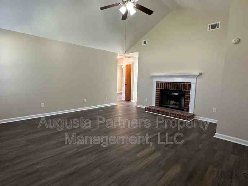 3520 Stafford St - Photo 3 of 26