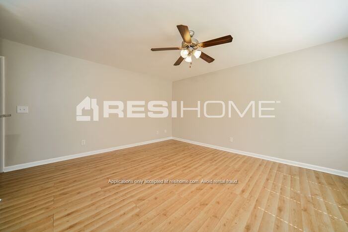 6 Millstream Ct - Photo 3 of 19