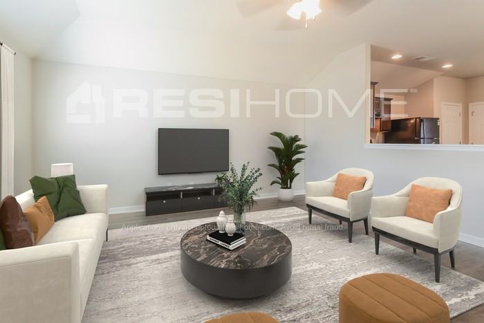 1060 Brookhaven Dr - Photo 5 of 17