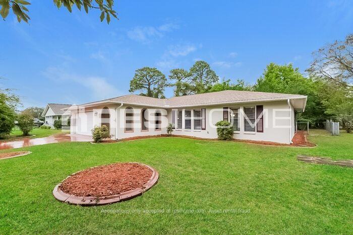 9049 Blackstone St - Photo 3 of 19