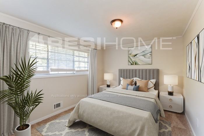 7432 Meadows Dr - Photo 5 of 21