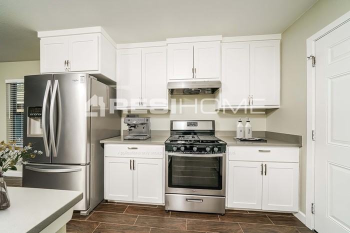 9656 Valley Mills Ln - Photo 2 of 18