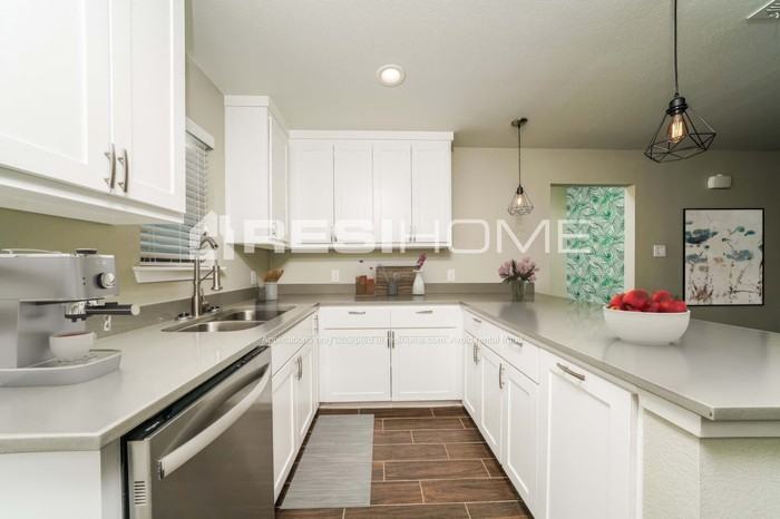 9656 Valley Mills Ln - Photo 3 of 18