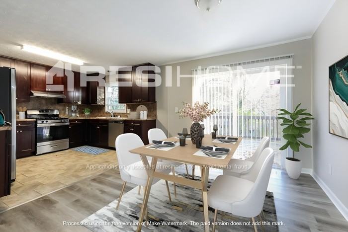 445 Queen Aliese Ln - Photo 3 of 19