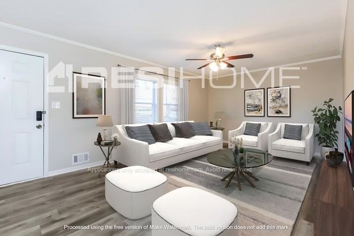 445 Queen Aliese Ln - Photo 4 of 19