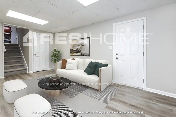 445 Queen Aliese Ln - Photo 5 of 19