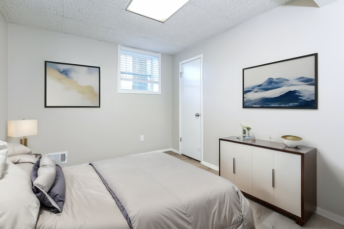 445 Queen Aliese Ln - Photo 7 of 19