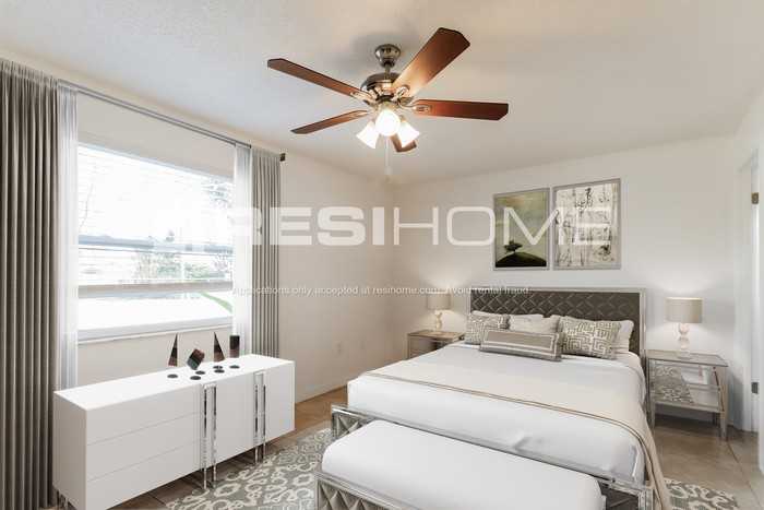 4641 Harding Ave - Photo 6 of 18