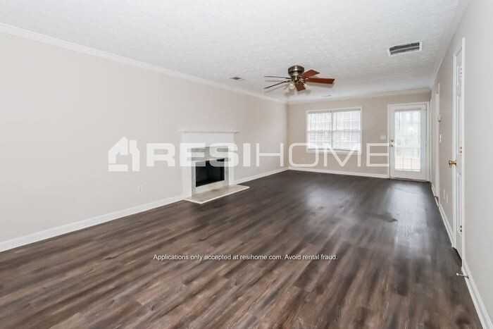 3706 Jolane Ter Se - Photo 4 of 20