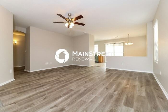 15919 W Tasha Dr - Photo 5 of 16