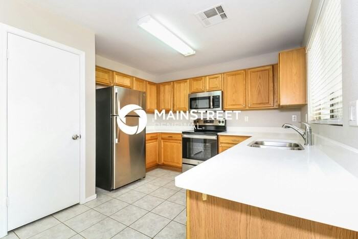 15919 W Tasha Dr - Photo 7 of 16