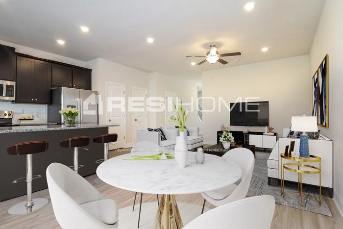 935 Simmons Trce - Photo 6 of 19