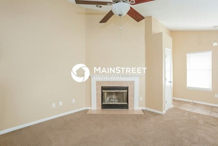 3264 Blue Ash Ln - Photo 4 of 16