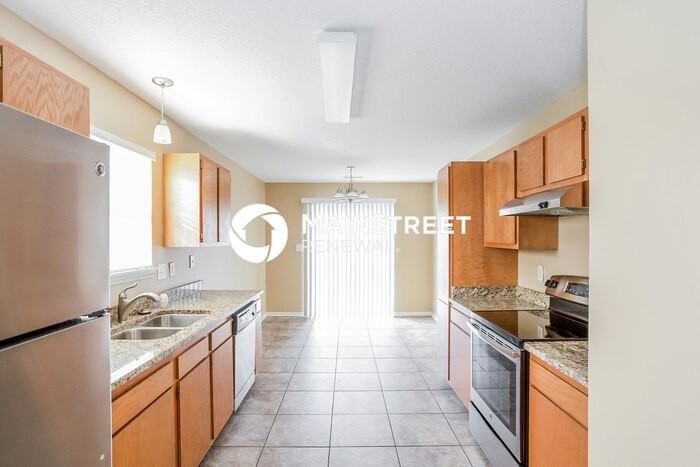 3264 Blue Ash Ln - Photo 6 of 16