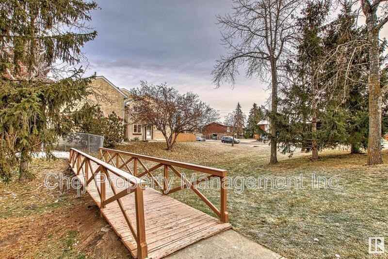 4C Callingwood Crt Nw - Photo 3 of 11