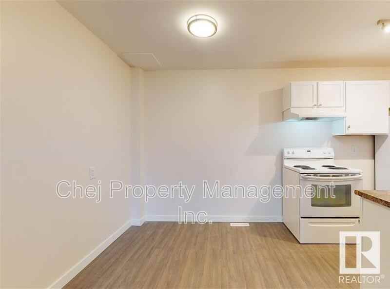 4C Callingwood Crt Nw - Photo 7 of 11