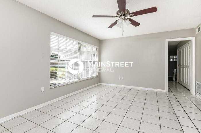 1794 Baywood Ave - Photo 3 of 15