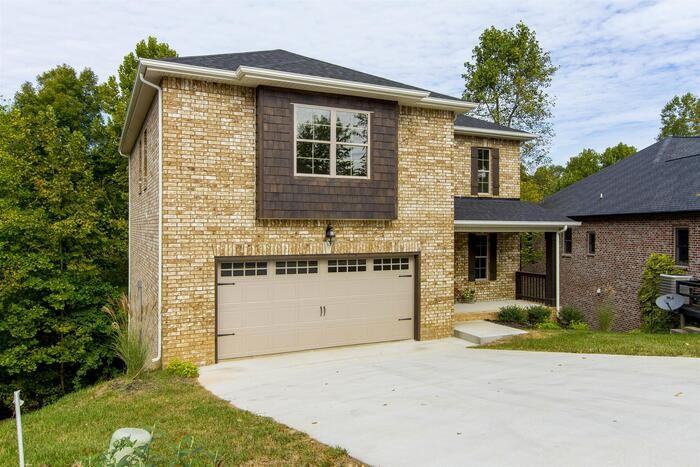 709 Courtland Ave - Photo 3 of 30